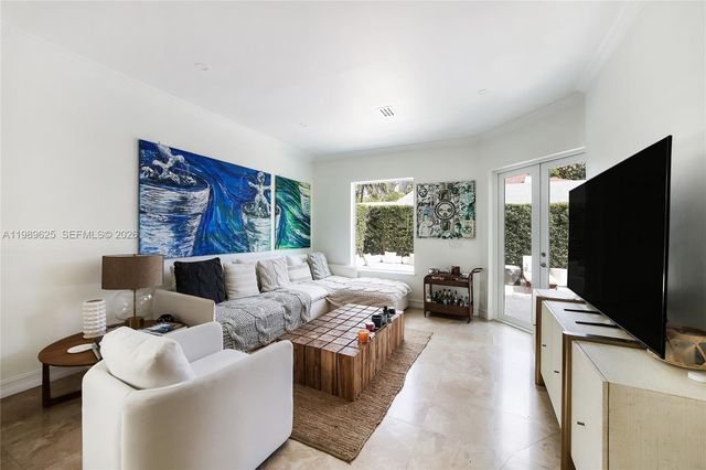 1898 S Miami Ave, Miami, FL 33129