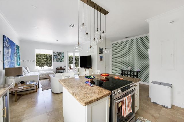 1898 S Miami Ave, Miami, FL 33129