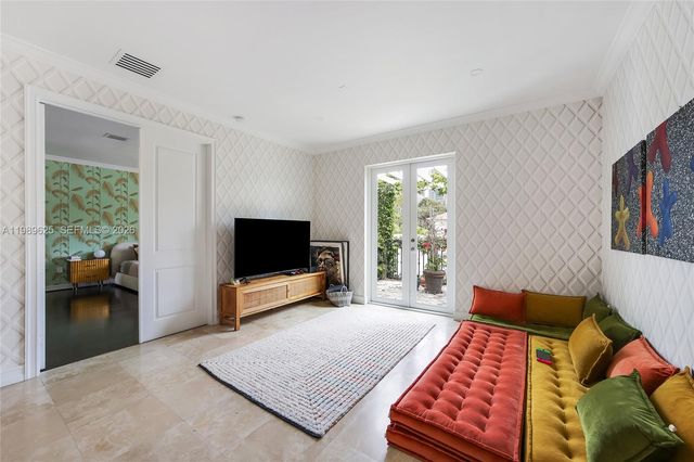 1898 S Miami Ave, Miami, FL 33129