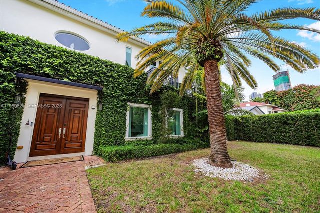 1898 S Miami Ave, Miami, FL 33129