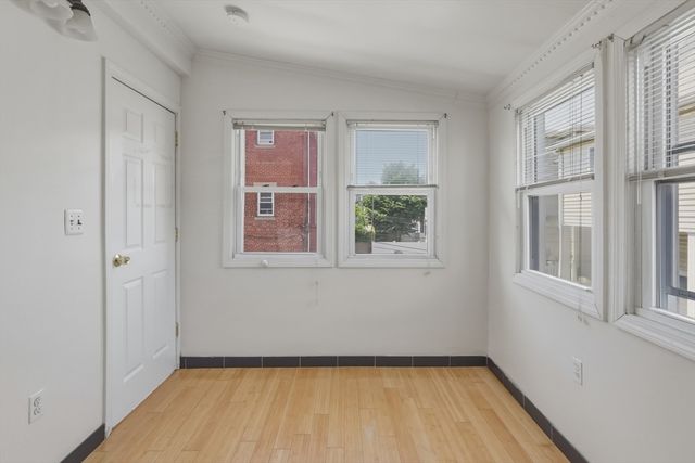 573 Somerville Avenue B, Somerville, MA 02143