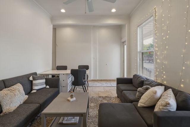 573 Somerville Avenue B, Somerville, MA 02143