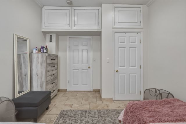 573 Somerville Avenue B, Somerville, MA 02143
