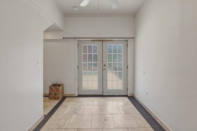 573 Somerville Avenue B, Somerville, MA 02143
