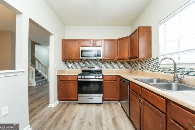 6520 Eastbriar Drive, Lithonia, GA 30058