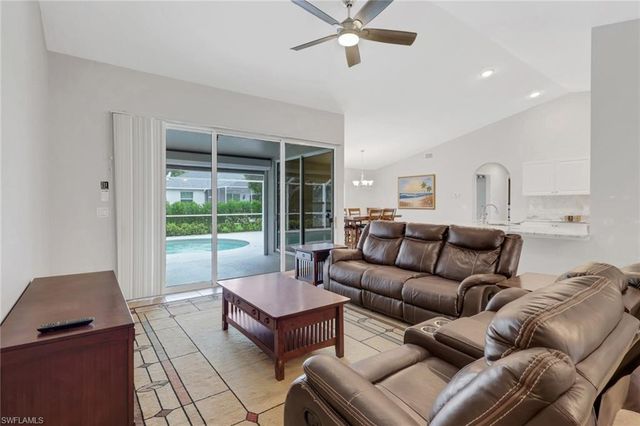 2526 SW 29th TER, Cape Coral, FL 33914