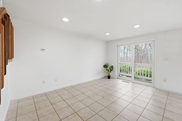 59 Samuel Dr 59, Grafton, MA 01536