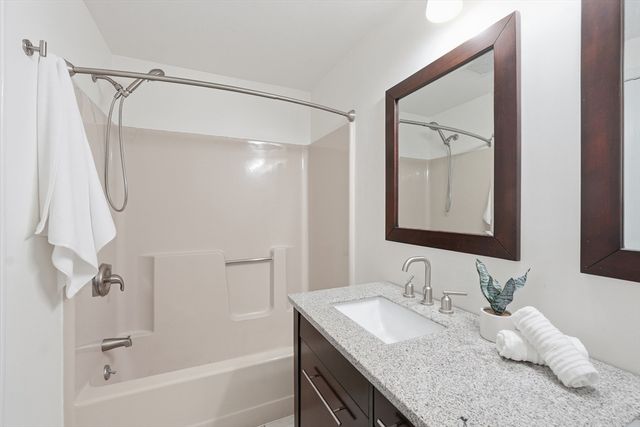59 Samuel Dr 59, Grafton, MA 01536