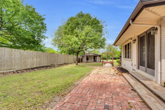 529 N Grand Avenue, Waxahachie, TX 75165