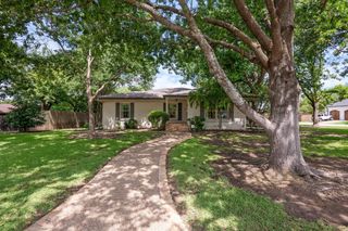 529 N Grand Avenue, Waxahachie, TX 75165