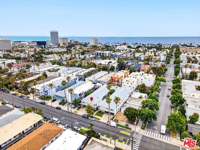 912 6th Street 8, Santa Monica, CA 90403