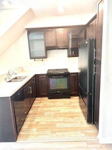 14121 W Oak Lane, Van Nuys, CA 91405