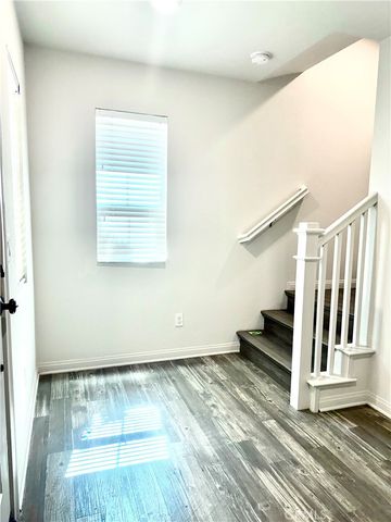 14121 W Oak Lane, Van Nuys, CA 91405