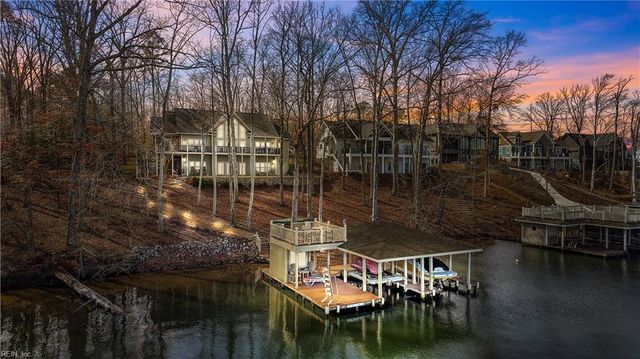 366 Mountain Rock TRL, Boydton, VA 23917