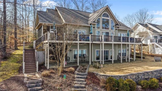 366 Mountain Rock TRL, Boydton, VA 23917