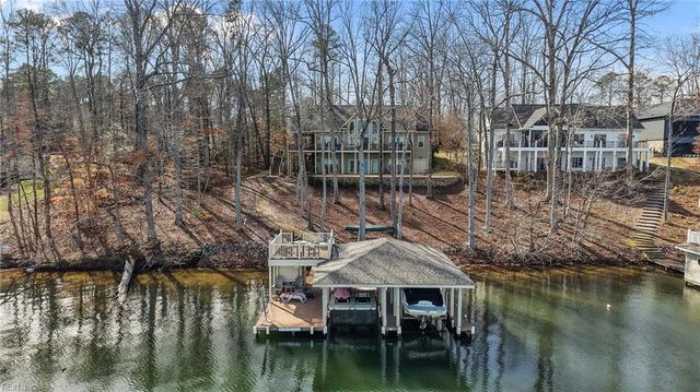 366 Mountain Rock TRL, Boydton, VA 23917