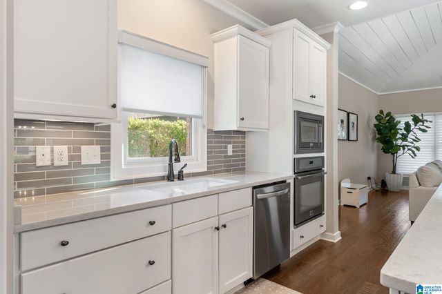 4992 PROVENCE CIRCLE, Vestavia Hills, AL 35242