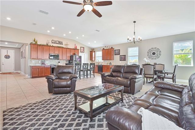 17300 Coastal Ridge DR, Fort Myers, FL 33908