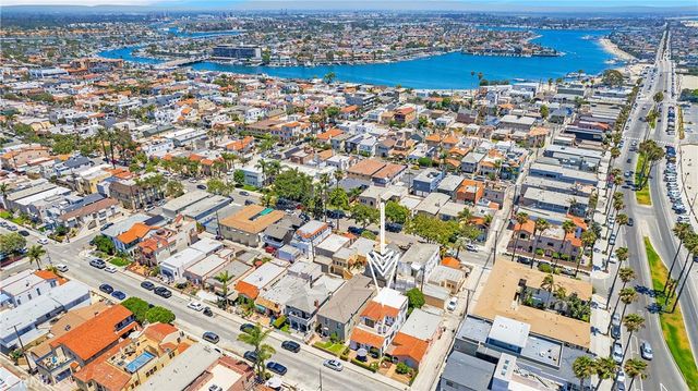 26 La Verne, Long Beach, CA 90803