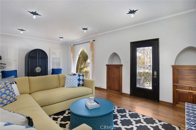 26 La Verne, Long Beach, CA 90803