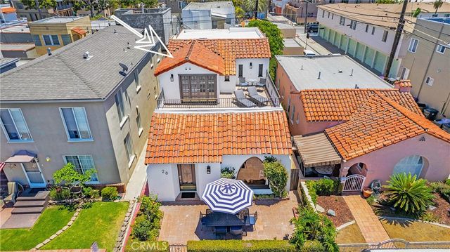 26 La Verne, Long Beach, CA 90803