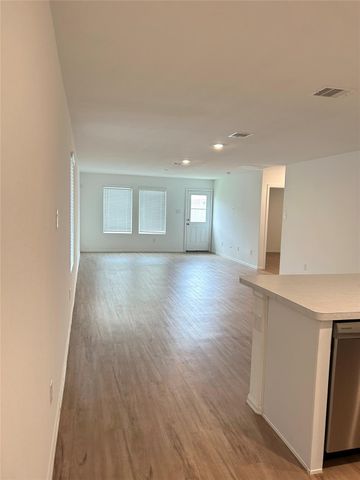 4122 Zavala Mill Street, Baytown, TX 77562