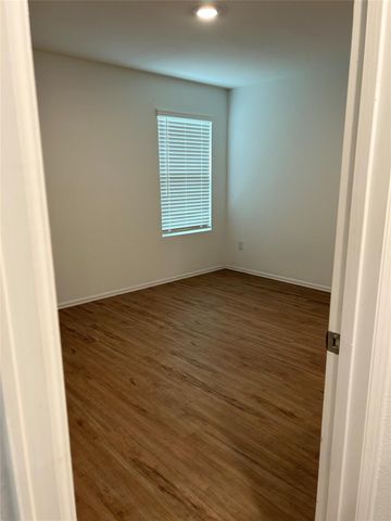 4122 Zavala Mill Street, Baytown, TX 77562