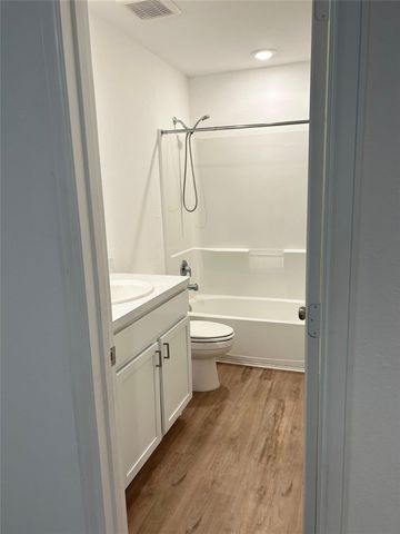 4122 Zavala Mill Street, Baytown, TX 77562