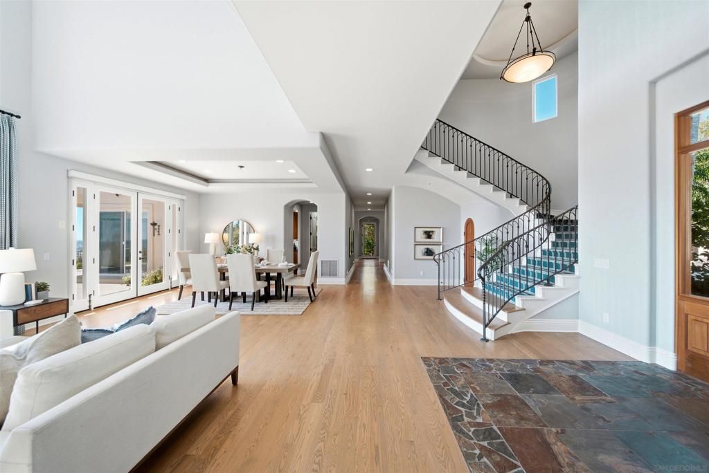 7149 Obelisco Cir, Carlsbad, CA 92009 — photo 4