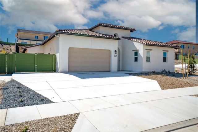 17127 Kent Street, Hesperia, CA 92345