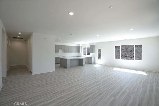 17127 Kent Street, Hesperia, CA 92345