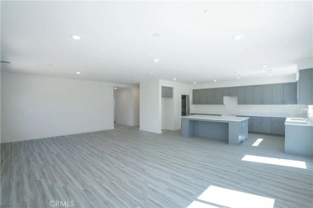 17127 Kent Street, Hesperia, CA 92345