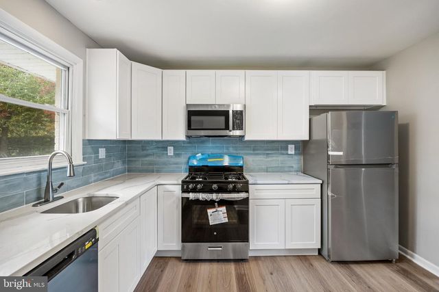 507 OAKLAND AVE, Berlin, NJ 08009