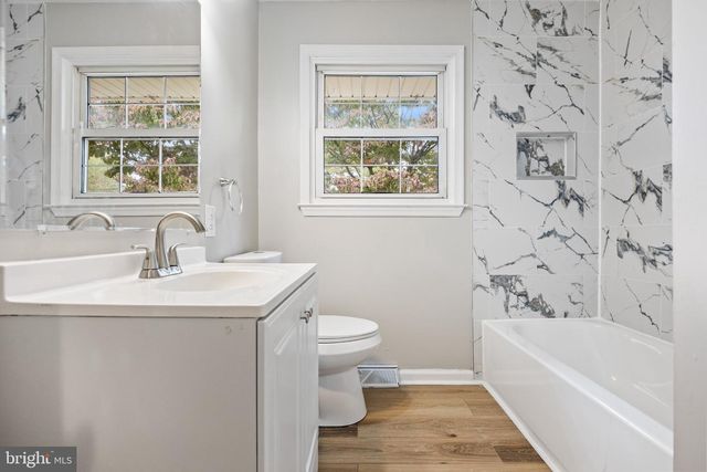 507 OAKLAND AVE, Berlin, NJ 08009