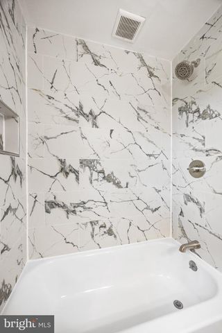 507 OAKLAND AVE, Berlin, NJ 08009