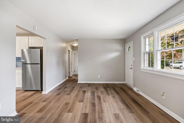507 OAKLAND AVE, Berlin, NJ 08009
