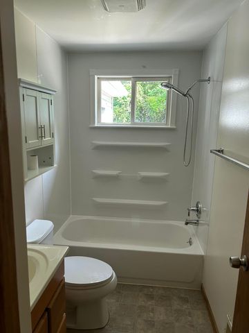 38040 Castle Drive, Romulus, MI 48174