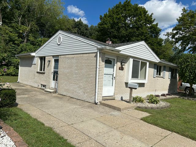 38040 Castle Drive, Romulus, MI 48174