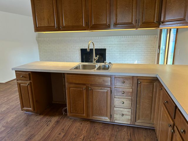 38040 Castle Drive, Romulus, MI 48174