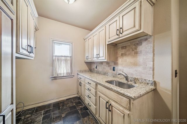 7390 N 199th East Avenue, Owasso, OK 74055