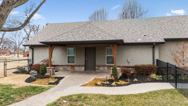 7390 N 199th East Avenue, Owasso, OK 74055