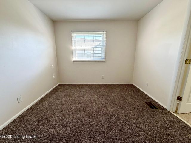 6216 Hillcrest Ct, Crestwood, KY 40014