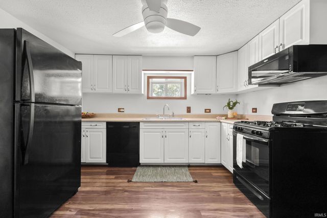 29766 Carolina Avenue, Elkhart, IN 46516