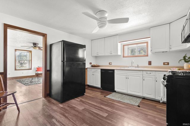 29766 Carolina Avenue, Elkhart, IN 46516
