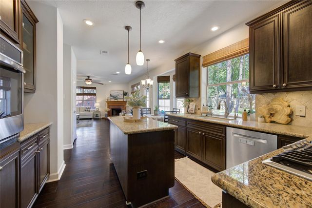 46 Indian Summer Place, The Woodlands, TX 77381