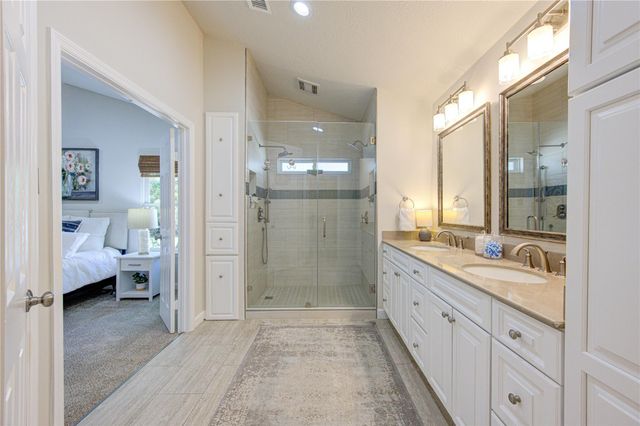 46 Indian Summer Place, The Woodlands, TX 77381