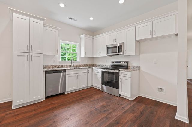 7913 E Highway 19, Loris, SC 29569