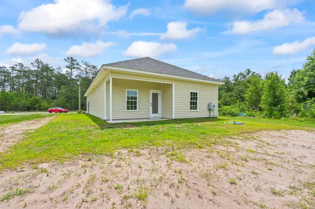 7913 E Highway 19, Loris, SC 29569