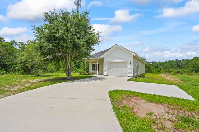 7913 E Highway 19, Loris, SC 29569
