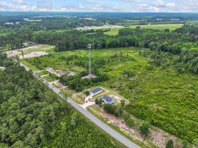7913 E Highway 19, Loris, SC 29569